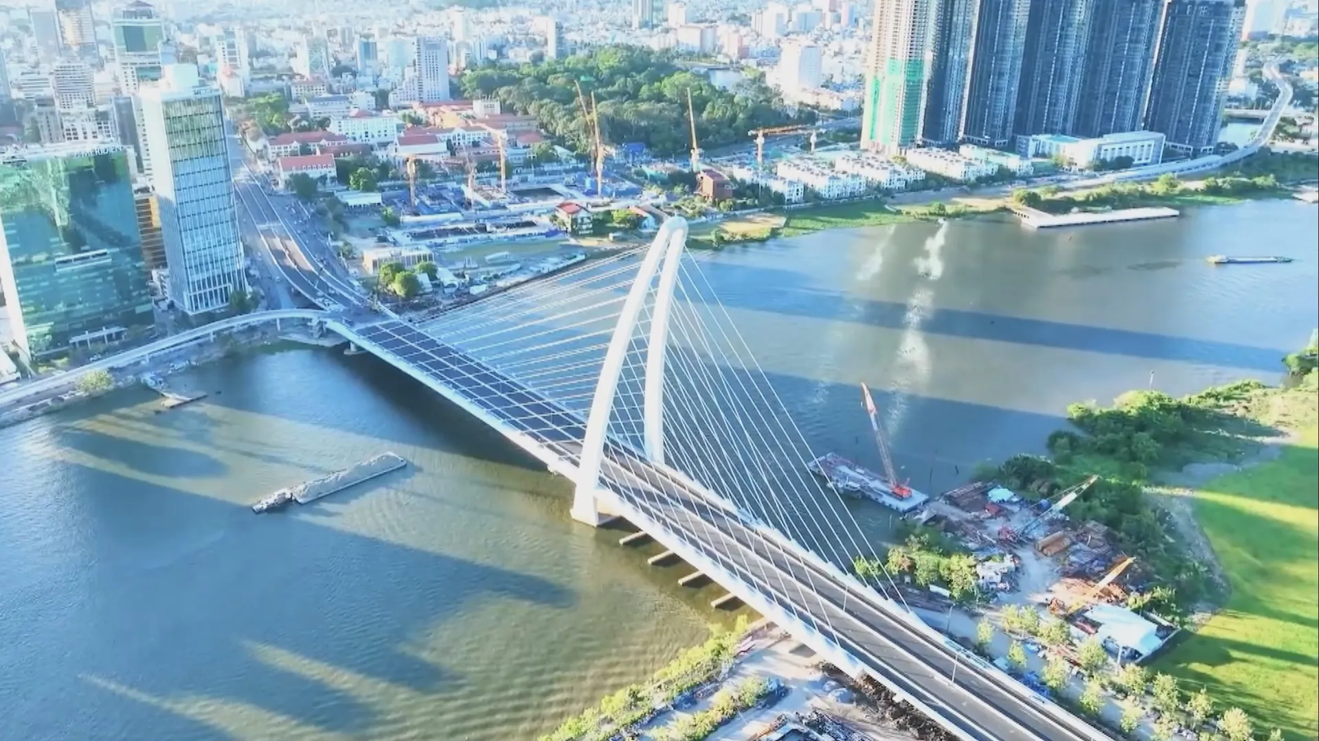 Hoàn thiện mô hình chính quyền đô thị, mở rộng không gian phát triển cho TP. Hồ Chí Minh
