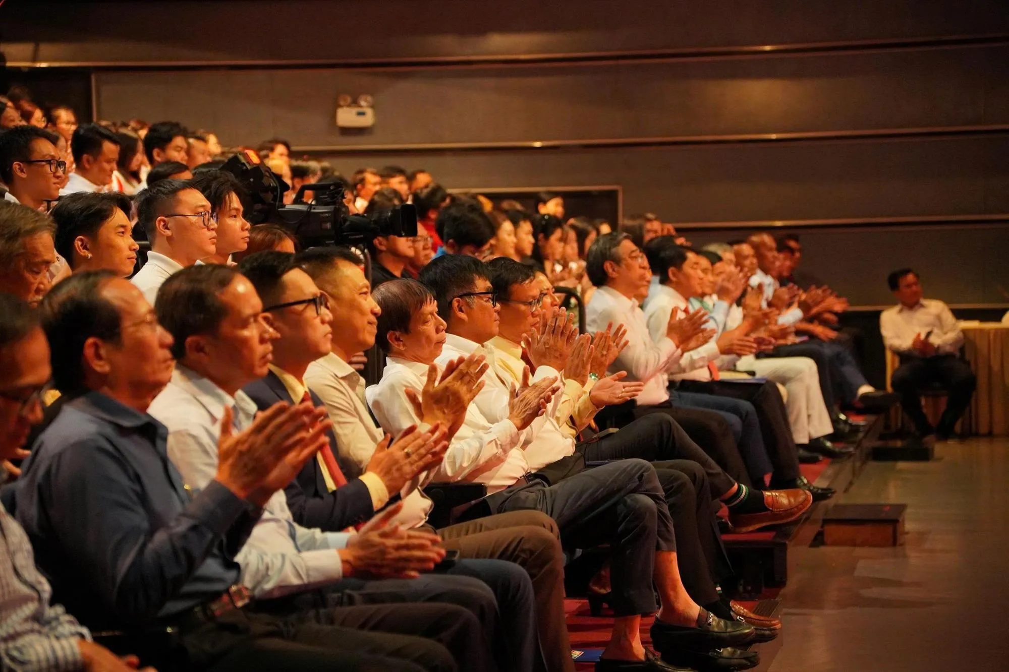 Lễ ký kết và công bố Giải chạy "Ý chí Côn Đảo" vừa diễn ra chiều 6/7 tại Nhà hát HTV 