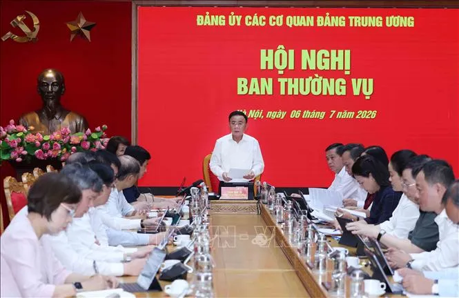 Đồng chí Trần Cẩm Tú - Uỷ viên Bộ Chính trị, Thường trực Ban Bí thư, Bí thư Đảng ủy các cơ quan Đảng Trung ương chủ trì Hội nghị (Ảnh: Phương Hoa/TTXVN)