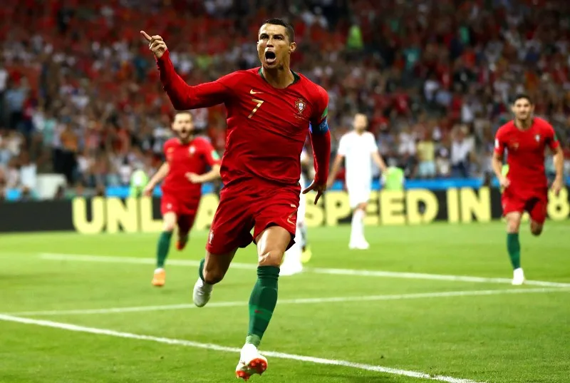 ronaldo-bo-dao-nha-tay-ban-nha