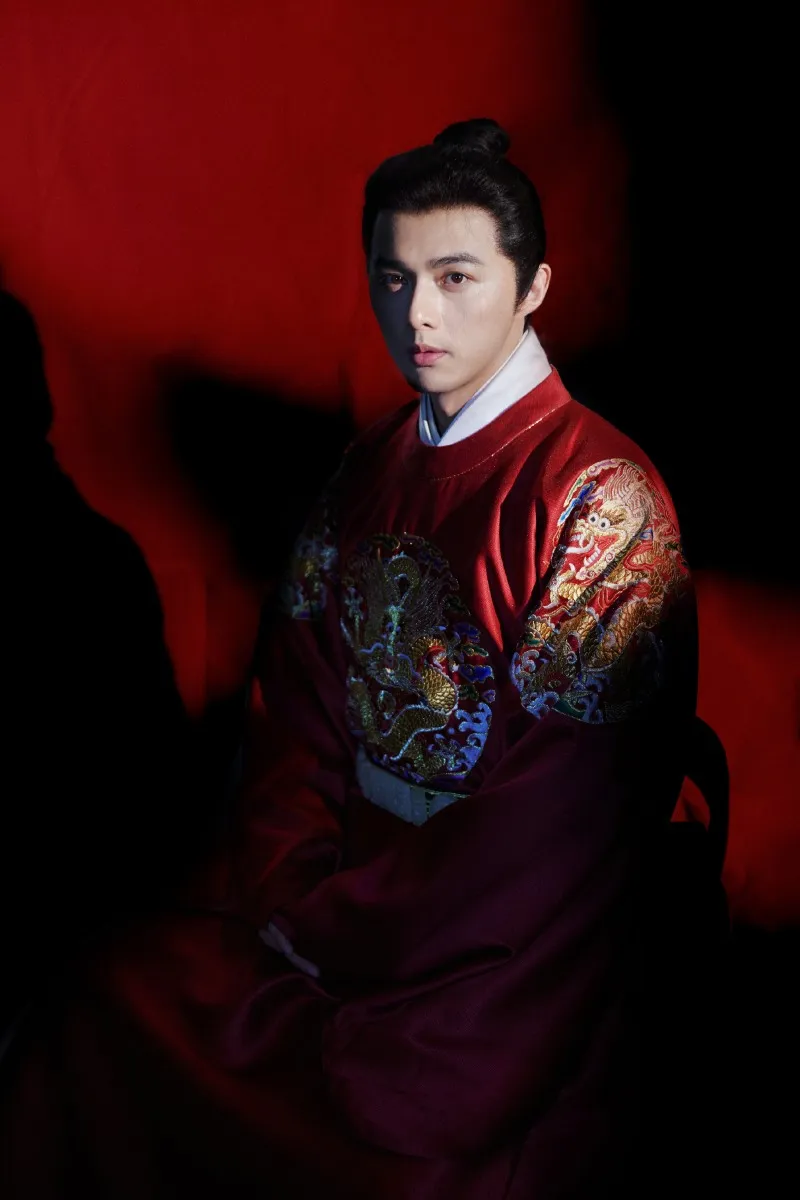 voh-tai-tu-bo-bo-kinh-tam-diep-to-tan-hen-ho-co-gai-bi-an-1