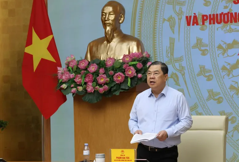 Phó Thủ tướng Thường trực Phạm Gia Túc phát biểu kết luận hội nghị