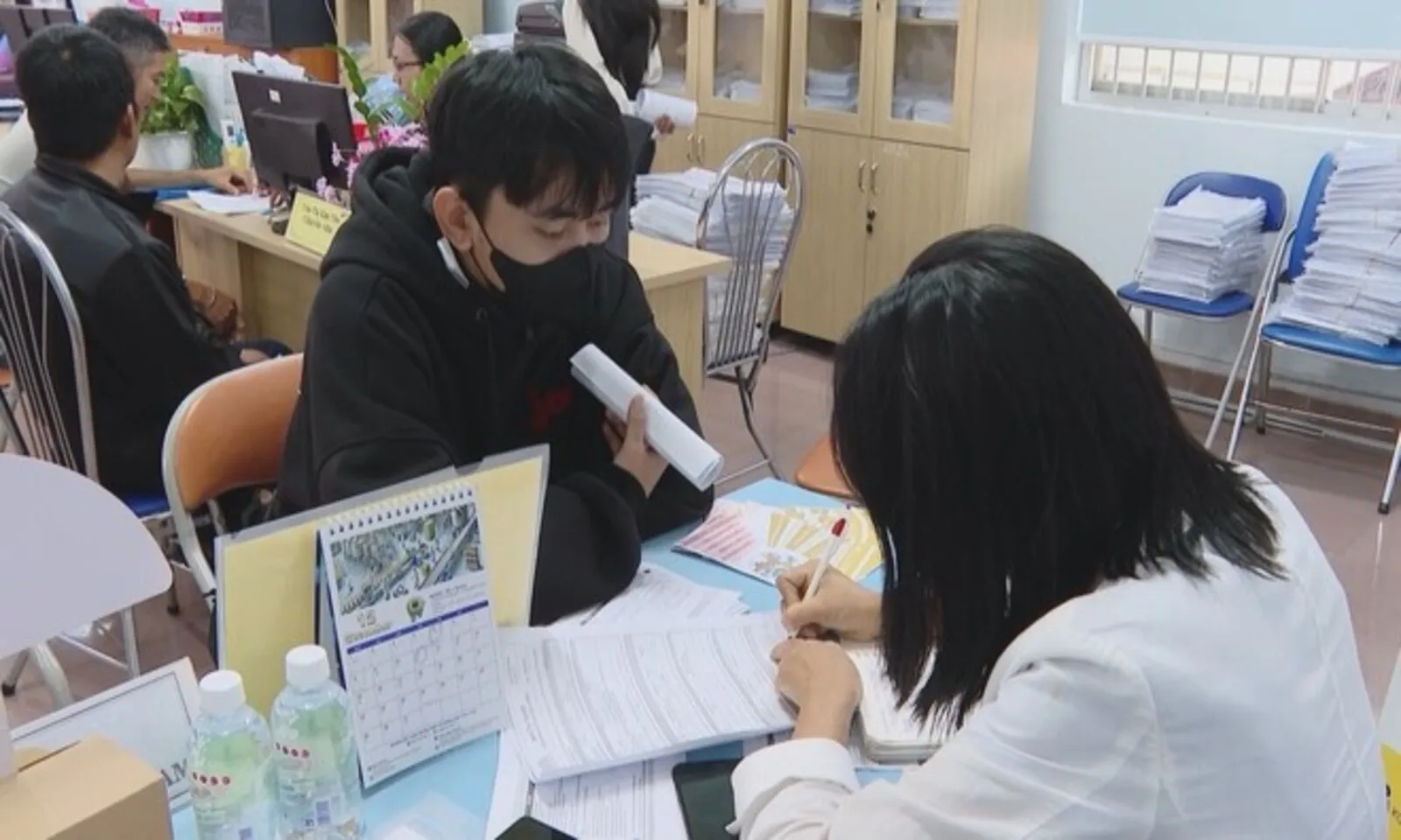Sản xuất khởi sắc, nhiều doanh nghiệp tăng tốc tuyển dụng - Ảnh 7