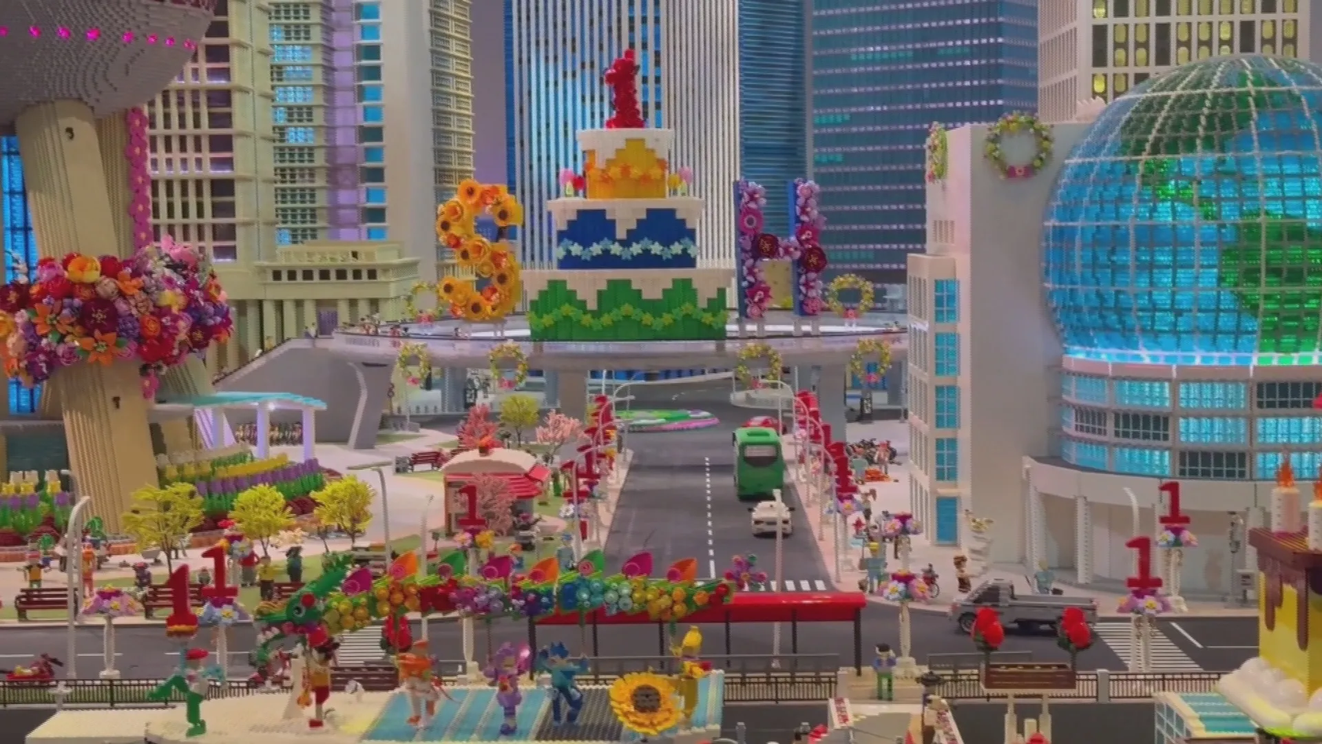 Công viên Legoland Thượng Hải, Trung Quốc kỷ niệm 1 năm ra mắt - Ảnh 1.