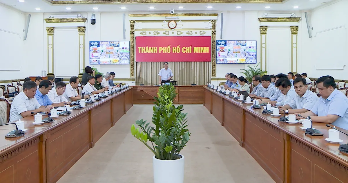 Hội nghị toàn quốc sơ kết công tác chống buôn lậu, gian lận thương mại và hàng giả