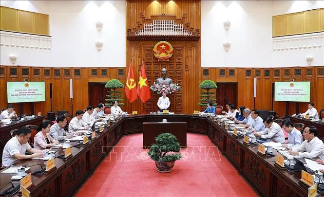 Thủ tướng chủ trì họp Phiên họp của BCĐ Trung ương thực hiện Chương trình mục tiêu quốc gia - Ảnh 1.