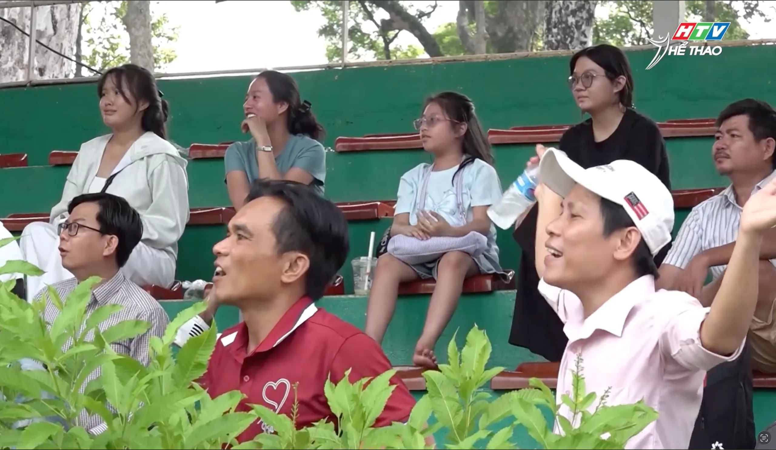 6 Giải bóng đá thiếu niên nhi đồng