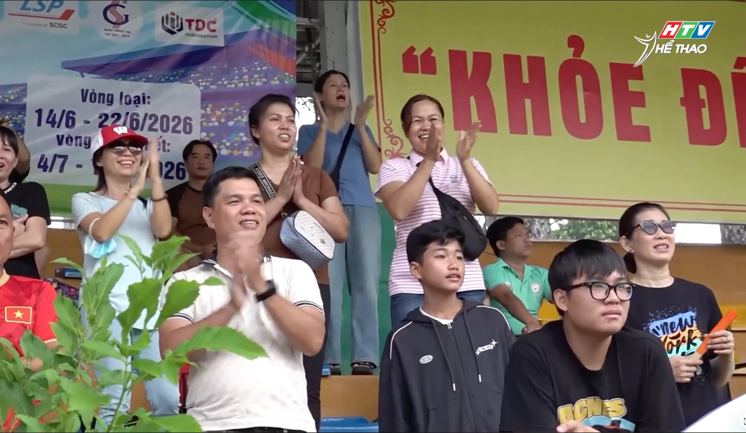 7 Giải bóng đá thiếu niên nhi đồng