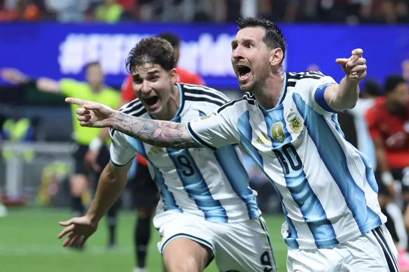 argentina-thuy-si