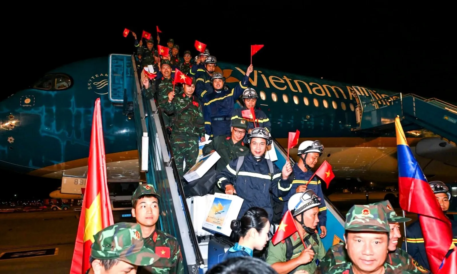 Đoàn cứu hộ Việt Nam hoàn thành nhiệm vụ hỗ trợ nhân đạo tại Venezuela, trở về nước an toàn
