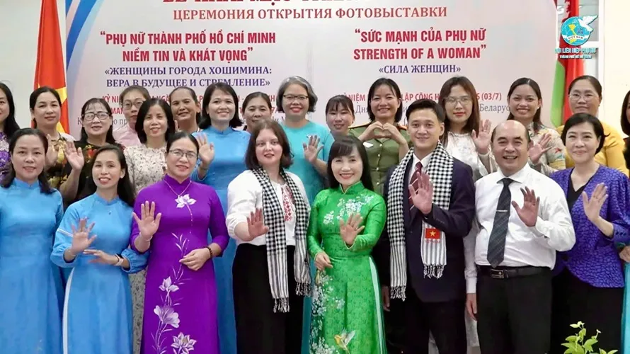 cac dai bieu tham du