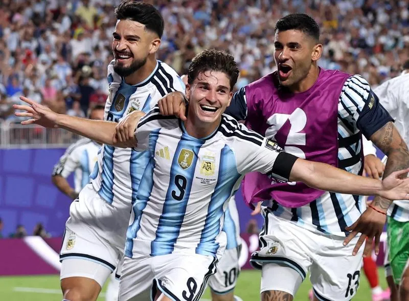 argentina-thuy-si