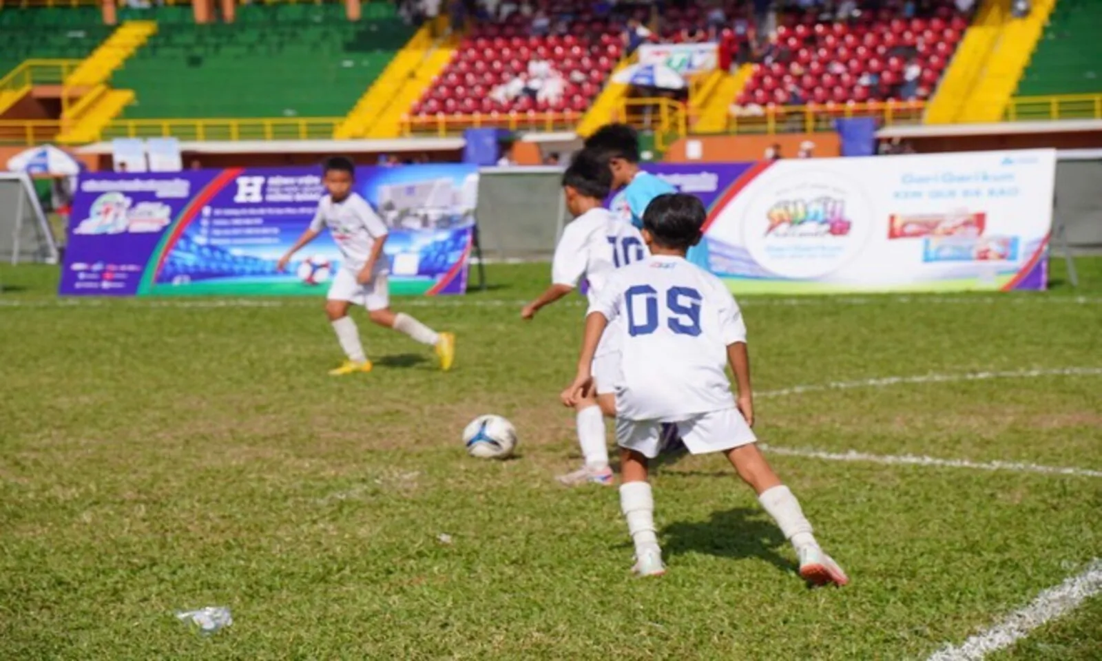 Ước mơ sân cỏ Cup HTV 2026 khép lại đầy cảm xúc, gọi tên những nhà vô địch đầu tiên - Ảnh 2