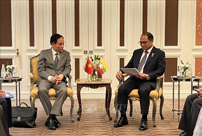 asean2-100726-1783913025071-17839130253031949973038