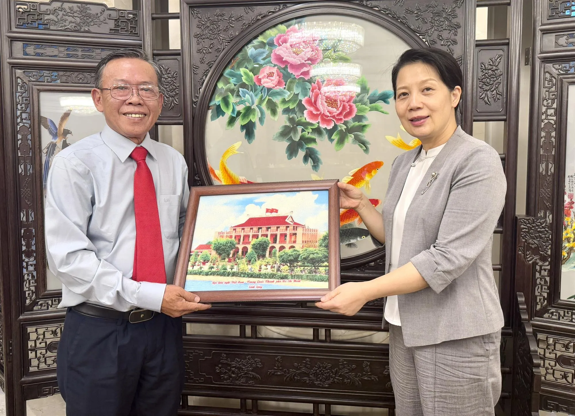Chuyến công tác góp phần củng cố quan hệ hữu nghị truyền thống và mở rộng các lĩnh vực hợp tác giữa Việt Nam - Trung Quốc
