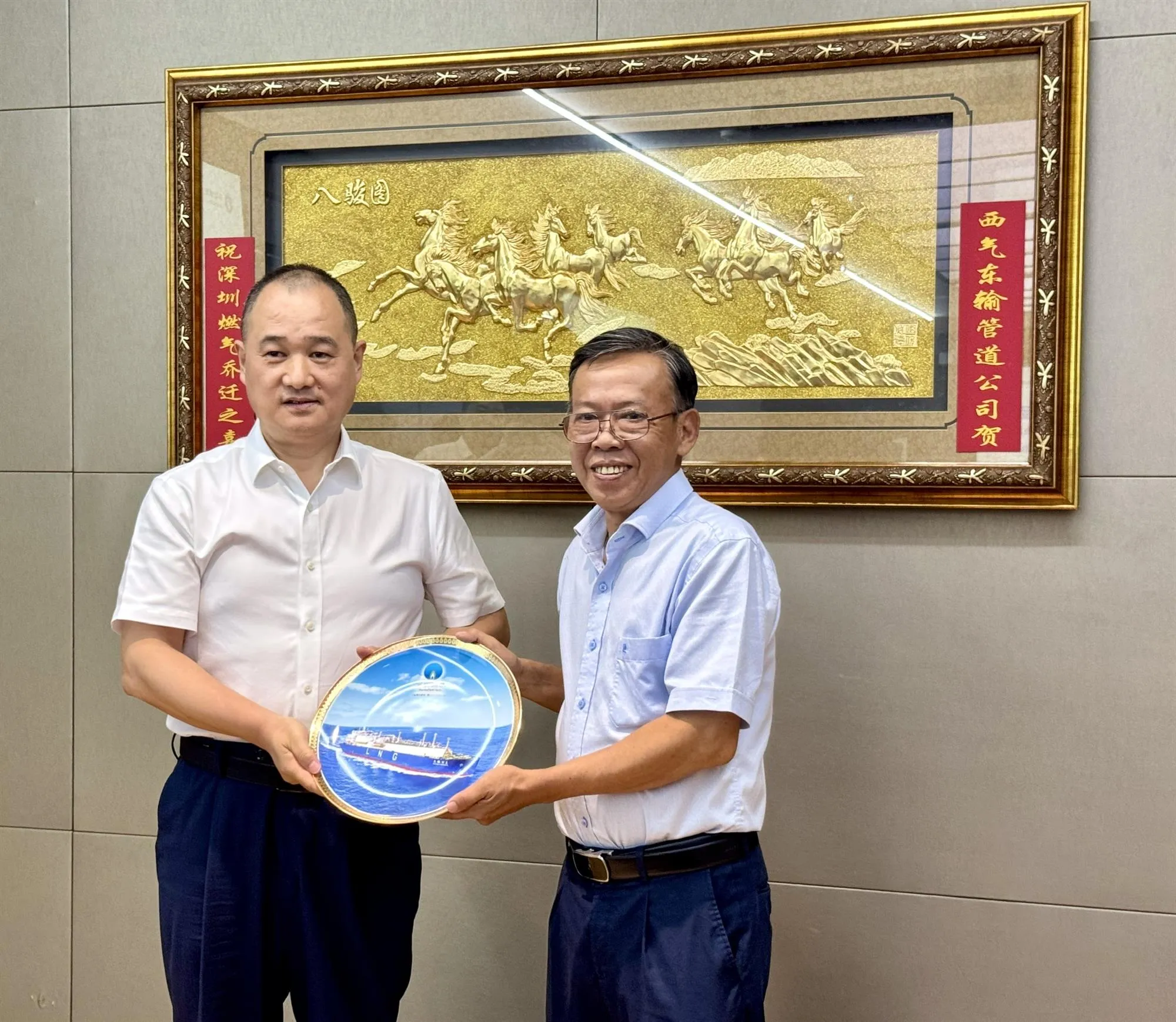 Chuyến công tác góp phần củng cố quan hệ hữu nghị truyền thống và mở rộng các lĩnh vực hợp tác giữa Việt Nam - Trung Quốc