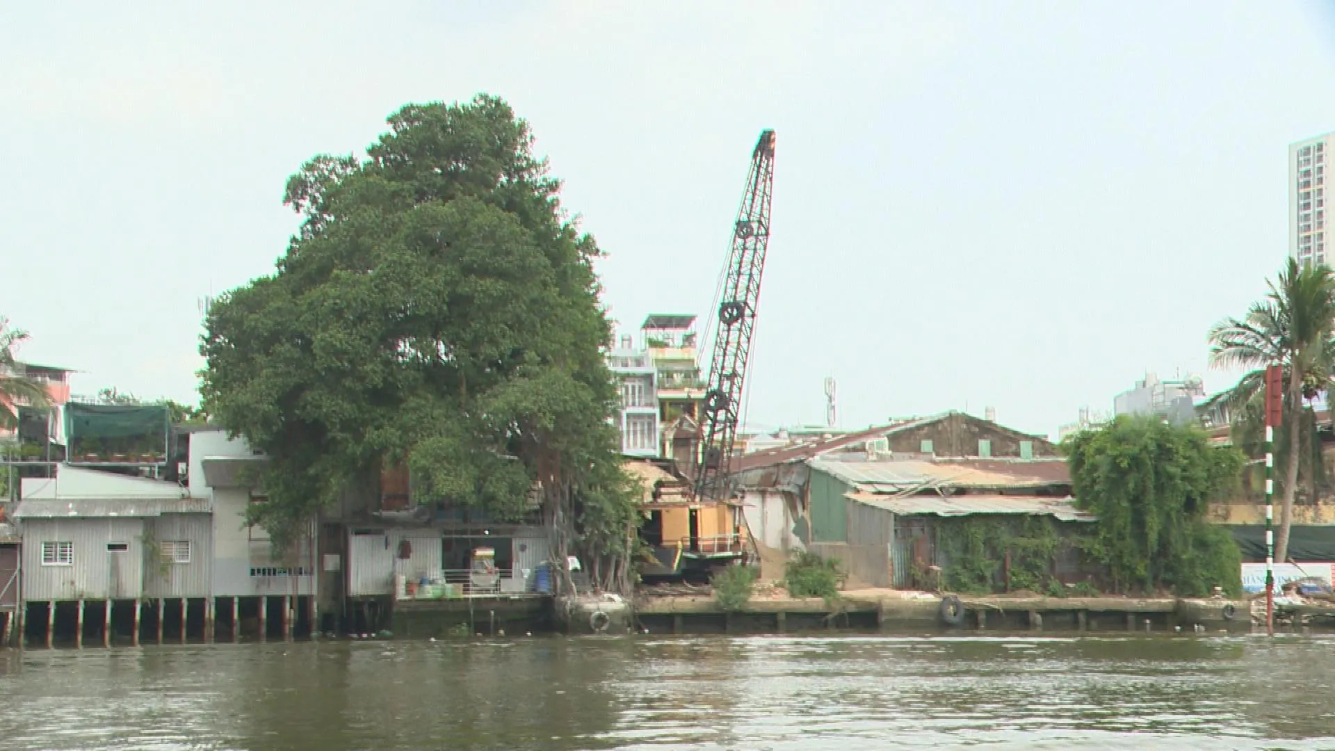 TP. Hồ Chí Minh đẩy mạnh chương trình di dời nhà trên và ven kênh, rạch, hướng tới chỉnh trang đô thị và cải thiện môi trường sống