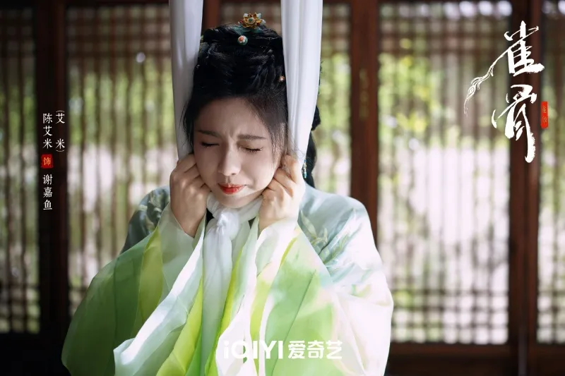 voh-ngai-me-gay-sot-voi-tuoc-cot-dan-dau-bang-thi-sinh-nu-do-hoc-vien-dien-anh-bac-kinh-3