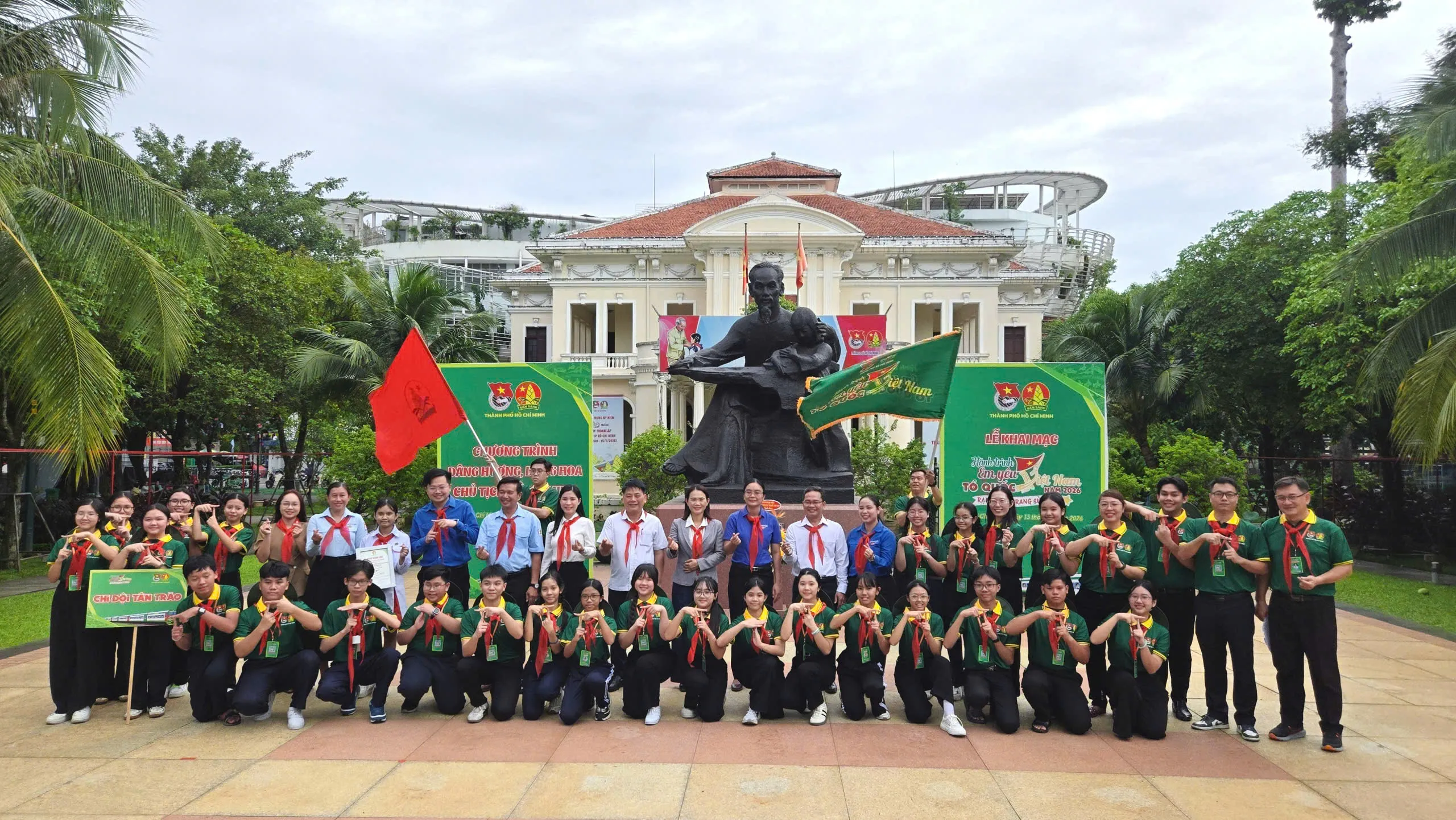 Toàn thể Chi đội 2 - Chi đội Tân Trào - Ảnh Bá Nam