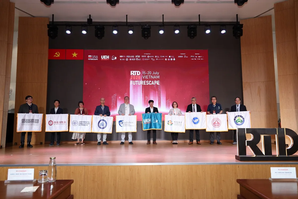Sự kiện thu hút hơn 80 nhà nghiên cứu và chuyên gia đến từ hơn 30 trường đại học, viện nghiên cứu, doanh nghiệp và cơ quan chính phủ trong và ngoài nước