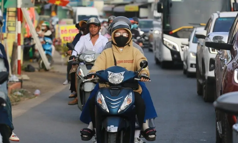 Bắc Bộ, Trung Bộ oi nóng diện rộng, Nam Bộ có mưa dông về chiều