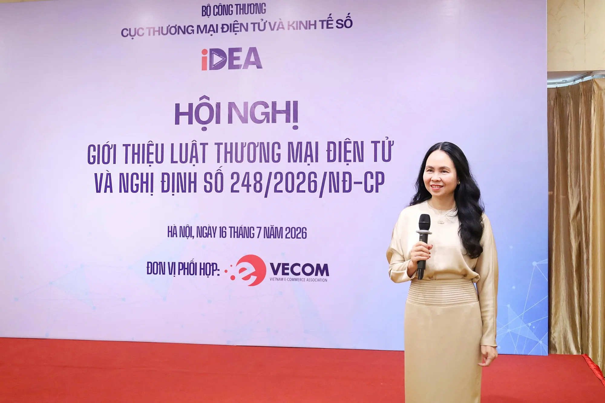 hoi nghi