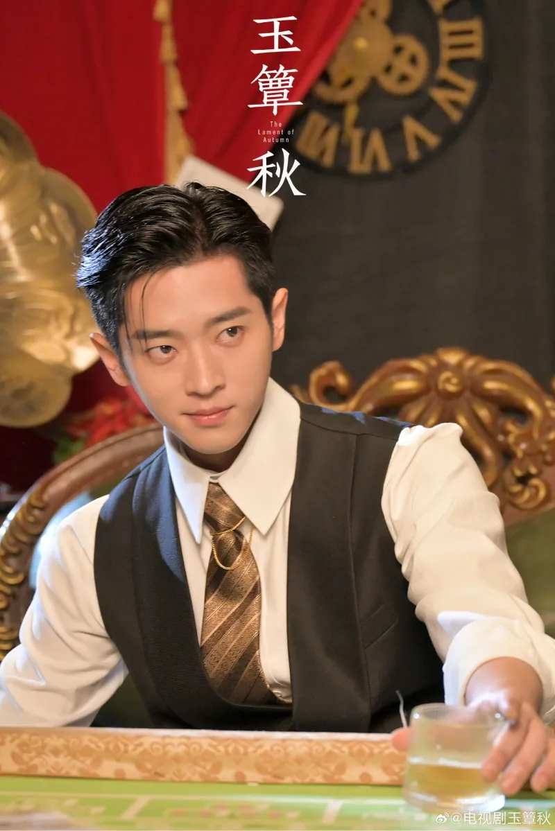 voh-ngoc-diem-thu-ruc-rich-len-song-13