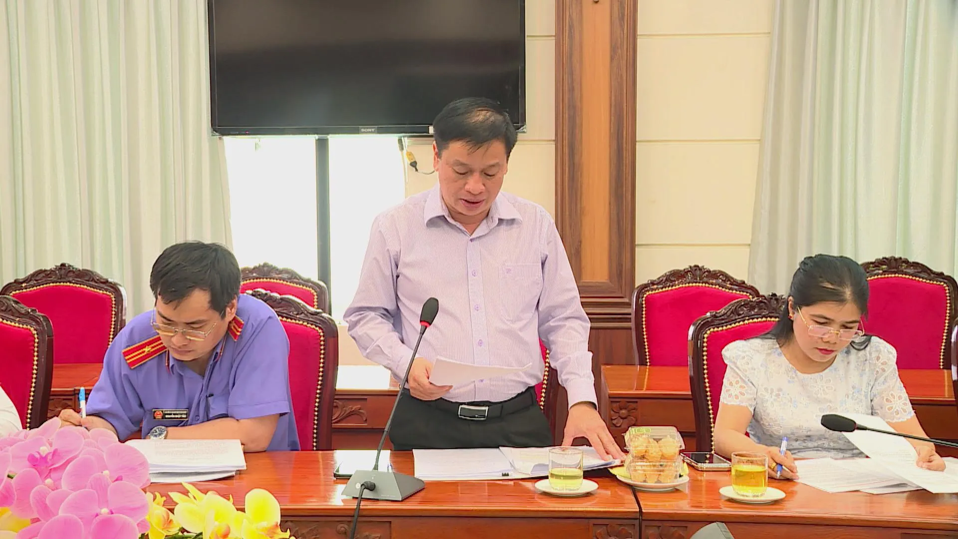 2 - Các đại biểu nêu ý kiến tại Hội thảo