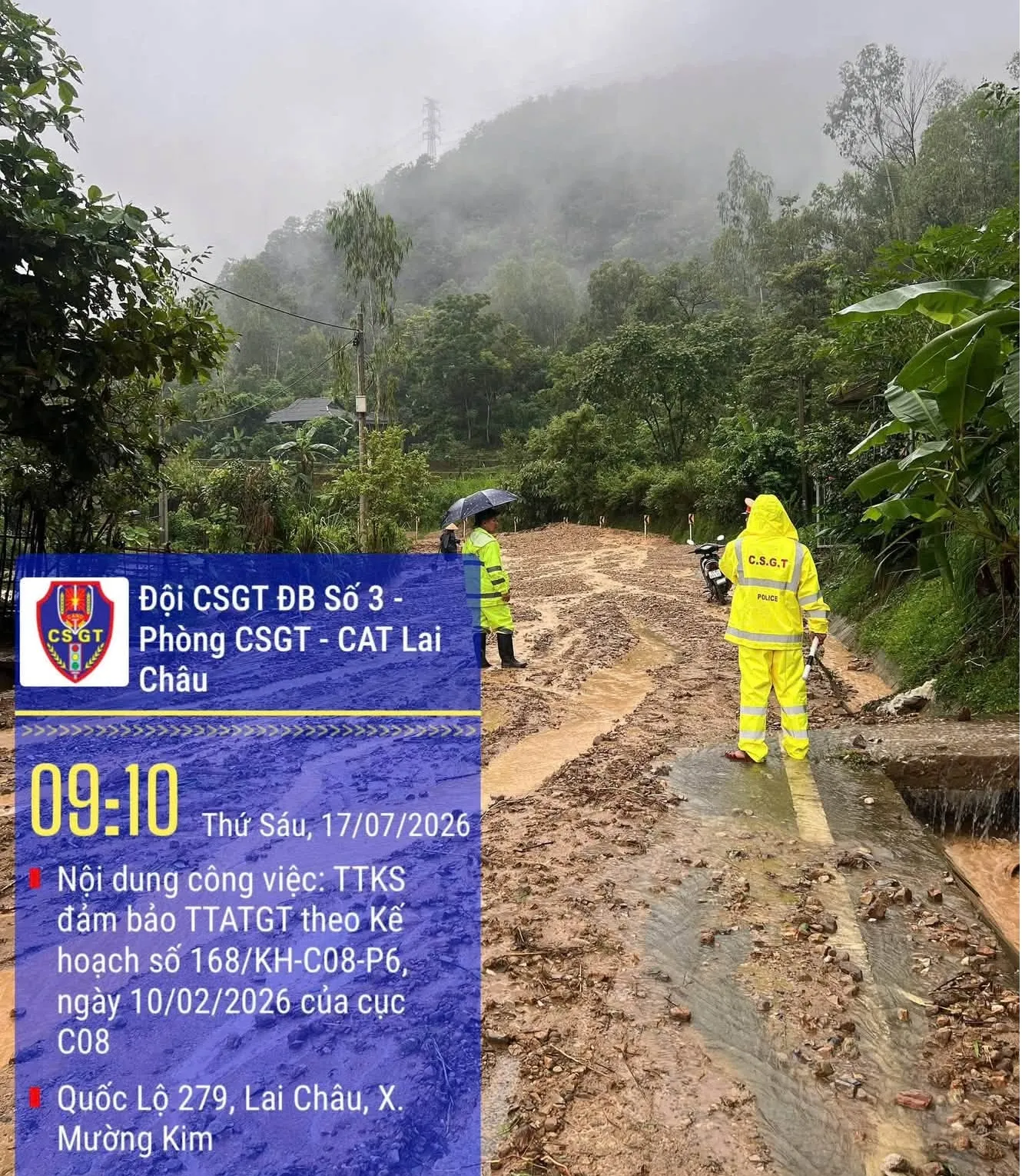 Công an Lai Châu hỗ trợ mưa lũ - h2