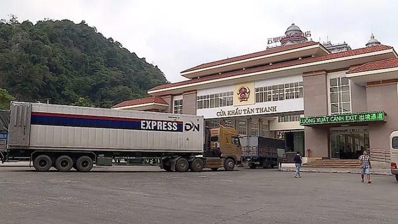 ‎Xuất khẩu nông sản được ưu tiên, hải quan thông quan cả ngoài giờ