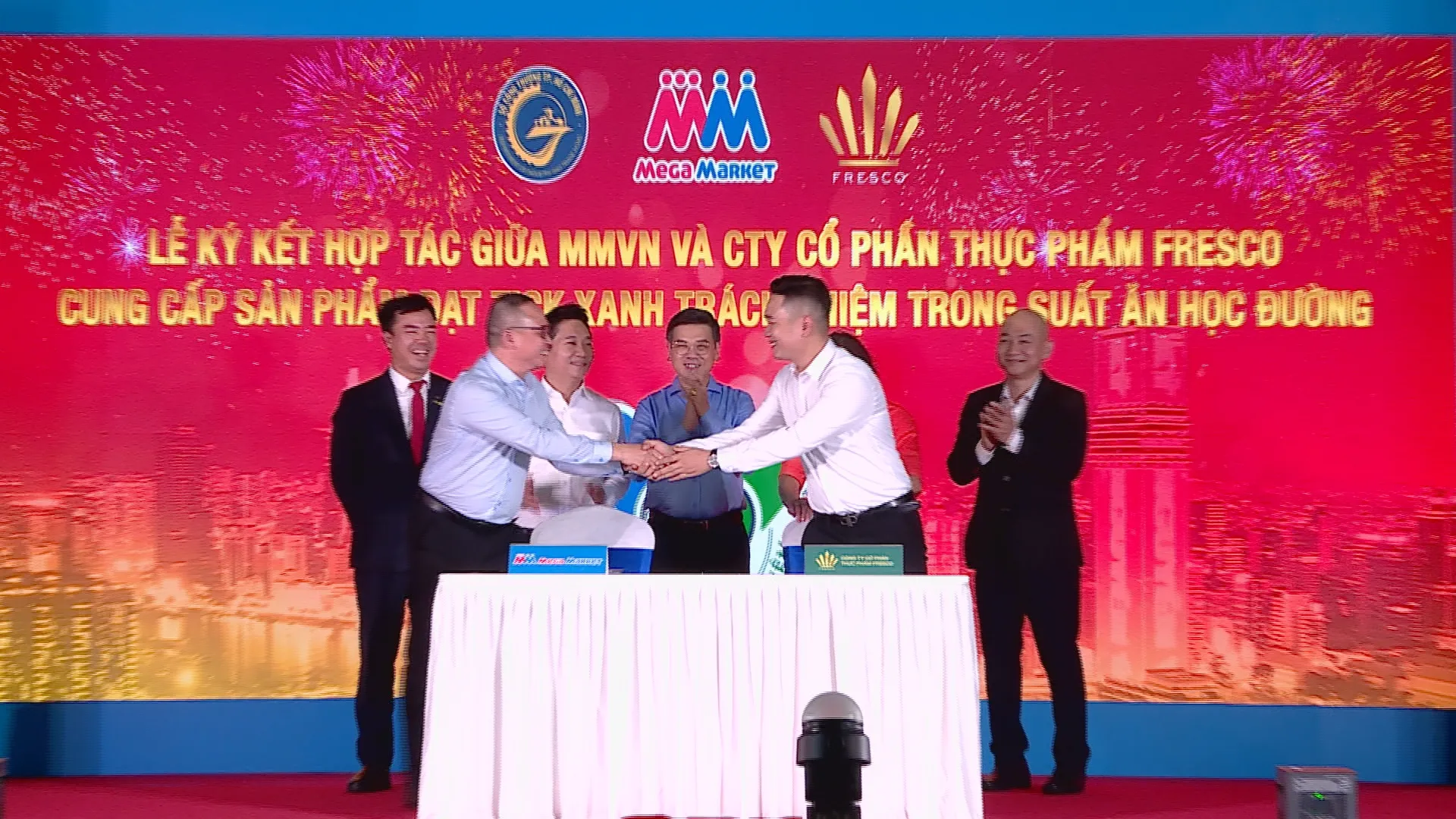Mở rộng hợp tác Tick xanh Trách nhiệm, tăng niềm tin người tiêu dùng - Ảnh 1. MM Mega Market Việt Nam ký kết hợp tác chiến lược với các đối tác