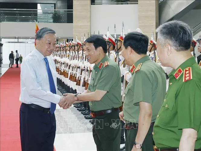Tổng Bí thư, Chủ tịch nước Tô Lâm đến dự buổi gặp mặt (Ảnh: Thống Nhất/TTXVN) Tổng Bí thư, Chủ tịch nước Tô Lâm đến dự buổi gặp mặt (Ảnh: Thống Nhất/TTXVN)