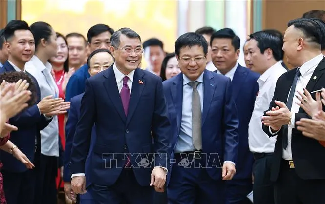 Thủ tướng chủ trì Hội nghị Thường trực Chính phủ với cộng đồng doanh nghiệp - Ảnh 2.