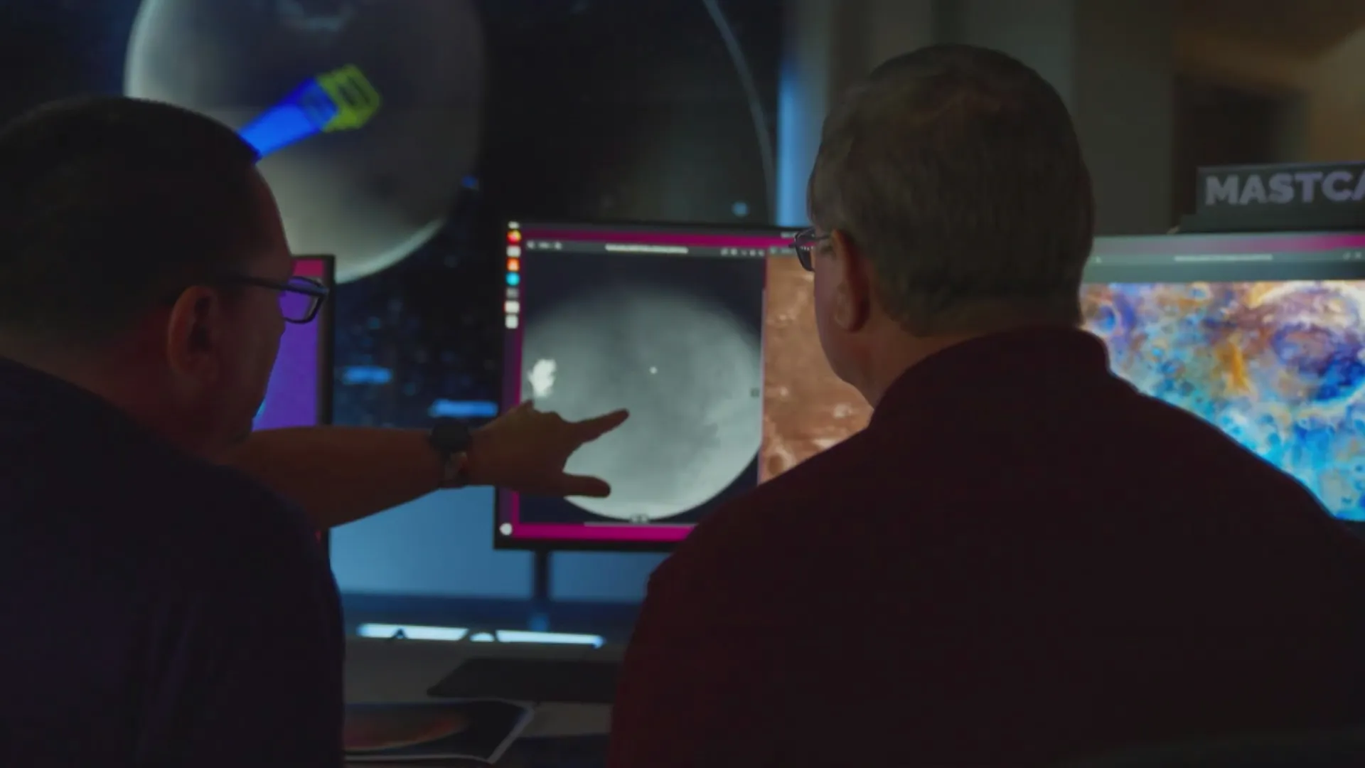 Tàu vũ trụ Psyche của Nasa bay qua sao Hỏa - Ảnh 6.