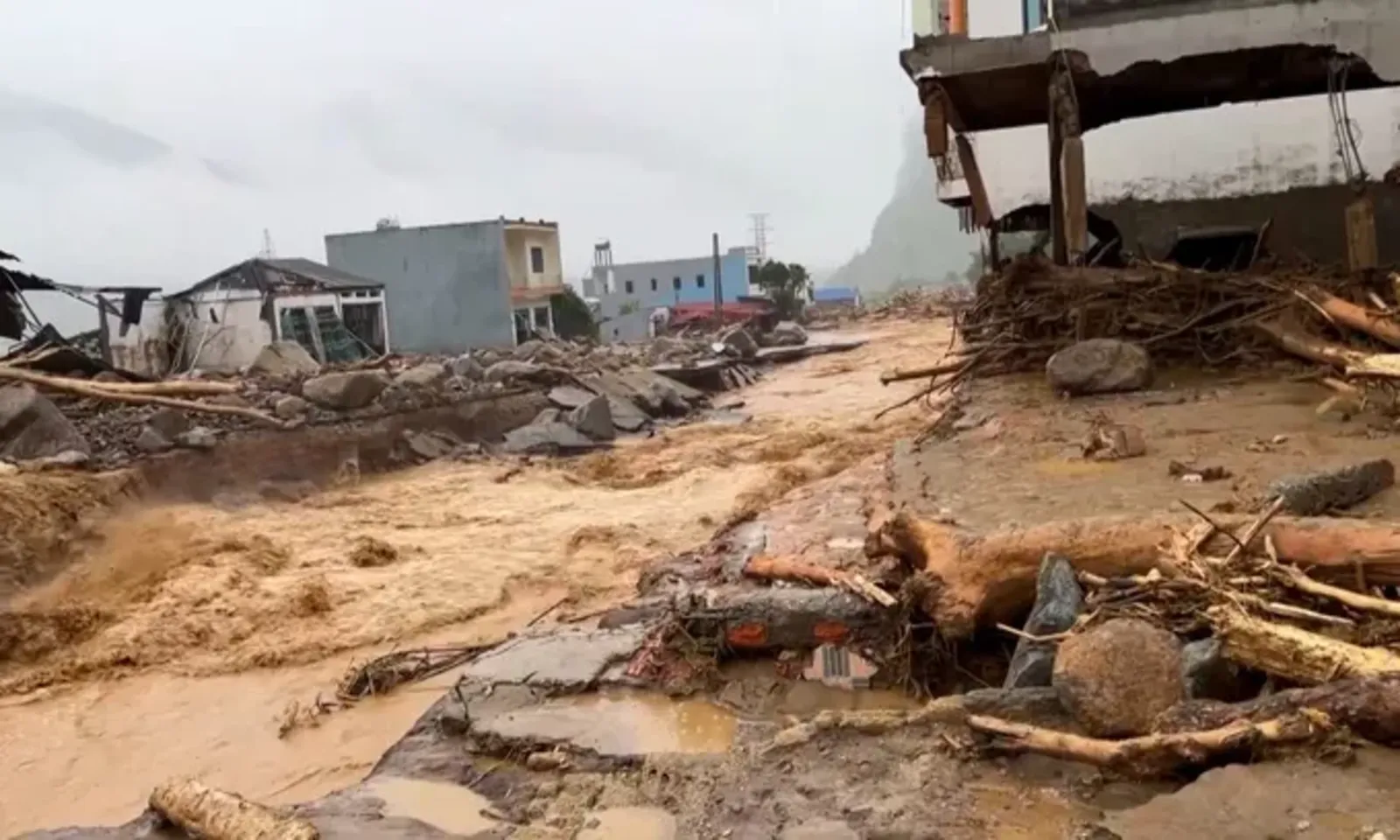 Lai Châu đề nghị hỗ trợ gạo và 116 tỷ đồng khắc phục hậu quả mưa lũ - Ảnh 4