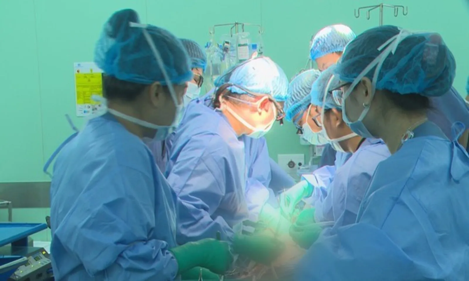 Người mẹ mắc ung thư thực hiện nghĩa cử cuối cùng cho con gái - Ảnh 3