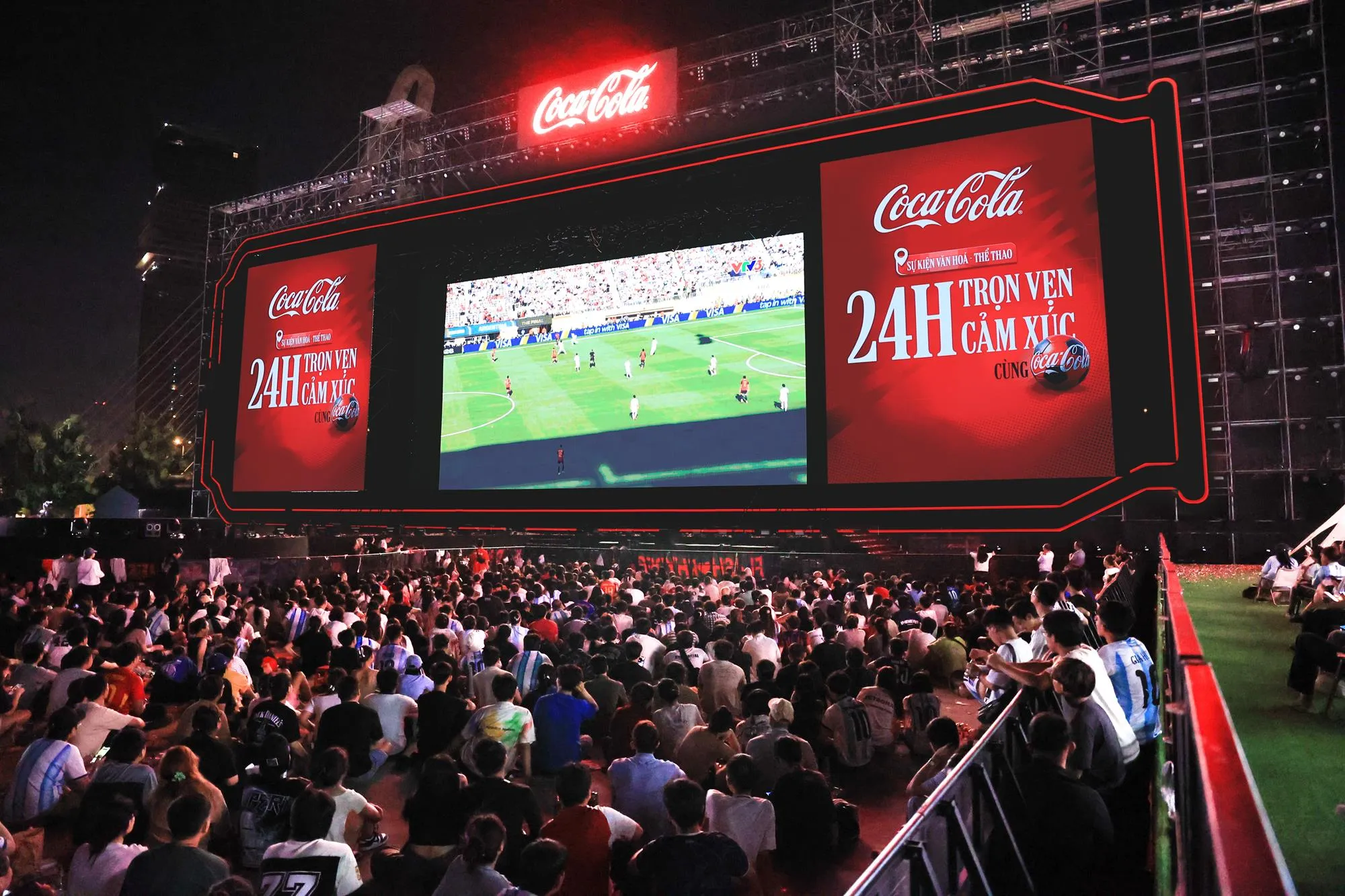 Màn hình LED cỡ lớn 1000m² theo dõi trực tiếp trận chung kết FIFA World Cup 2026™