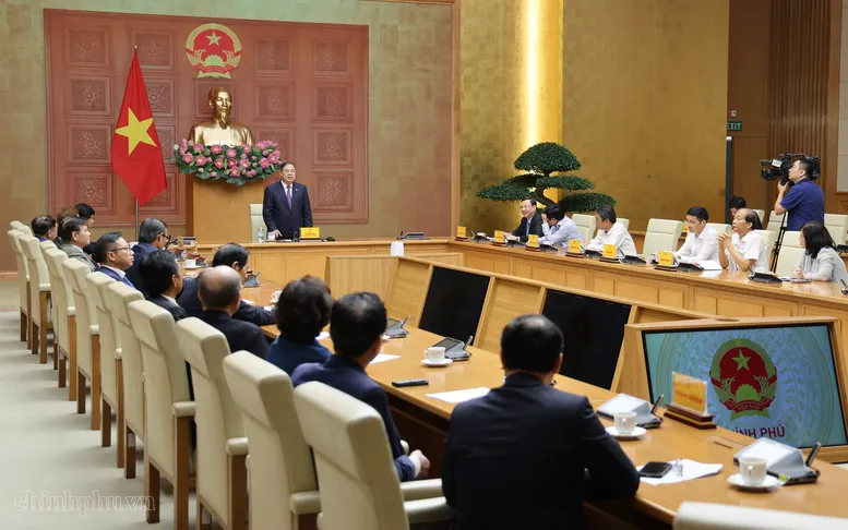 Ủy viên Bộ Chính trị, Phó Thủ tướng Thường trực Phạm Gia Túc gặp mặt Hội Quy hoạch Phát triển Đô thị Việt Nam (Ảnh: VGP/Phương Nguyên)