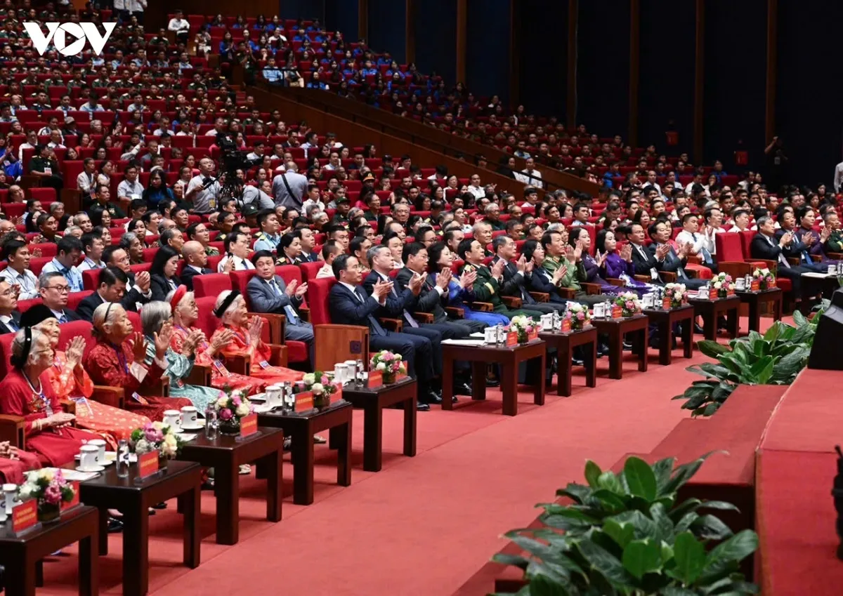 thu-tuong-du-hoi-nghi-tri-an-nguoi-co-cong-voi-cach-mang-3