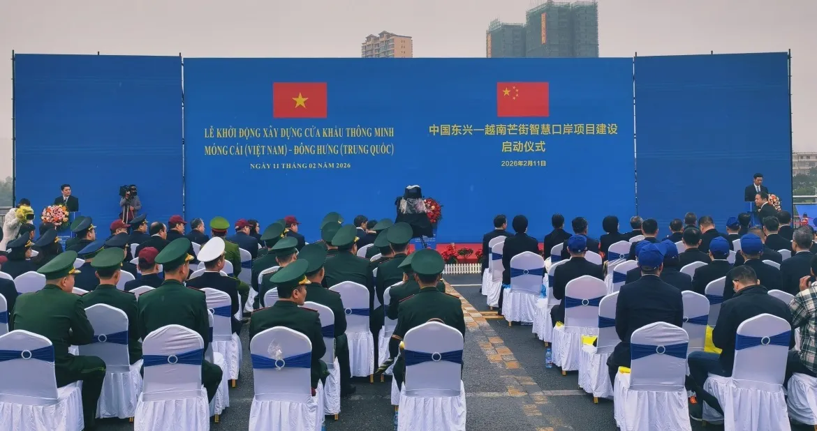 xay-dung-cua-khau-thong-minh-mong-cai-viet-nam-dong-hung-trung-quoc