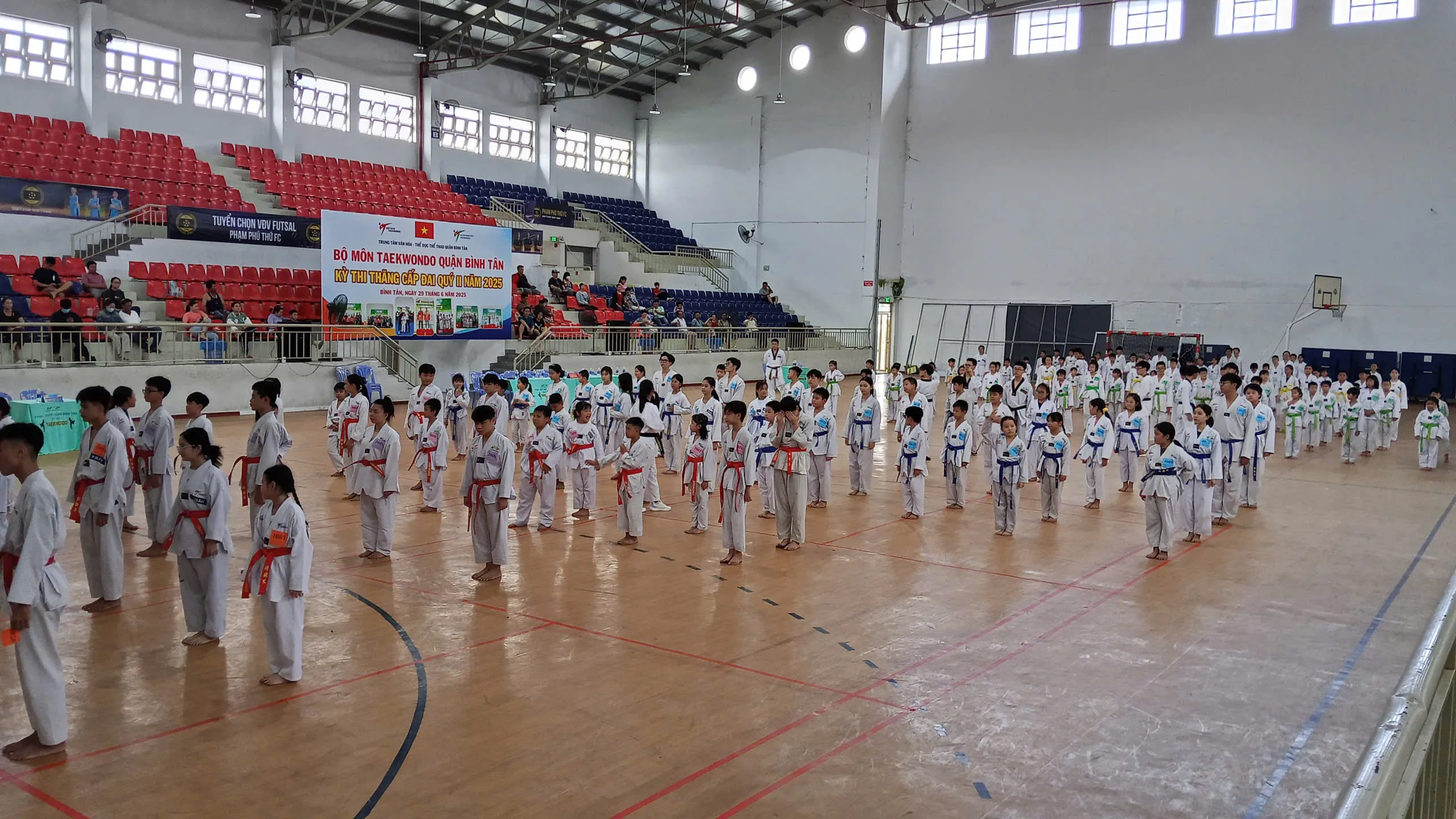 học võ - tập luyện - thể dục