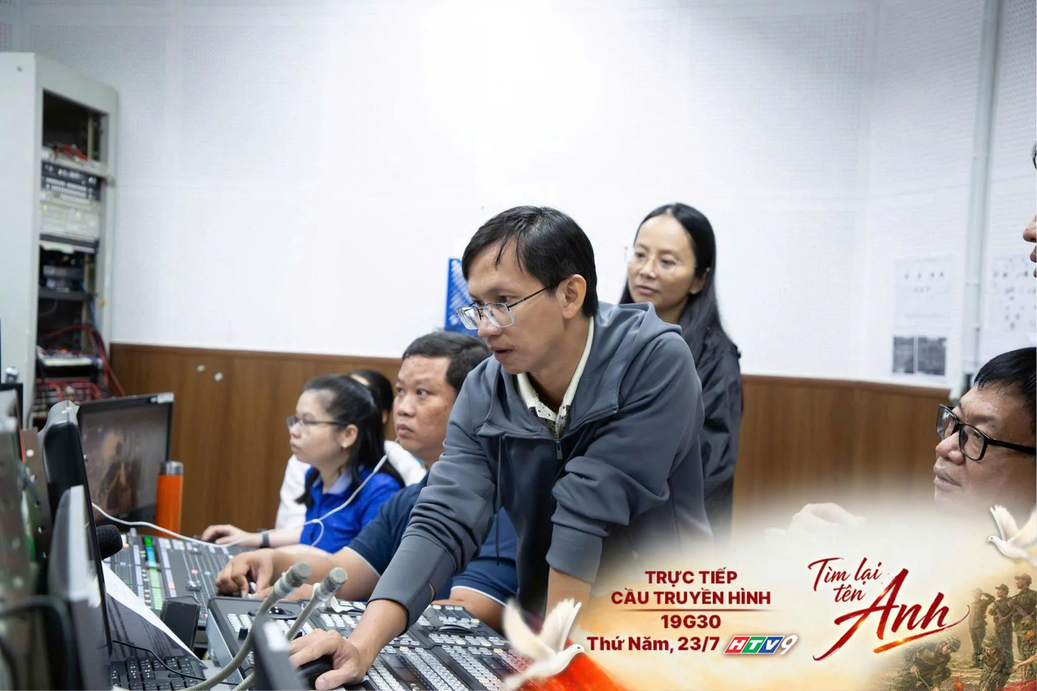Không khí vô cùng khẩn trương tại phim trường tổng khống chế-2