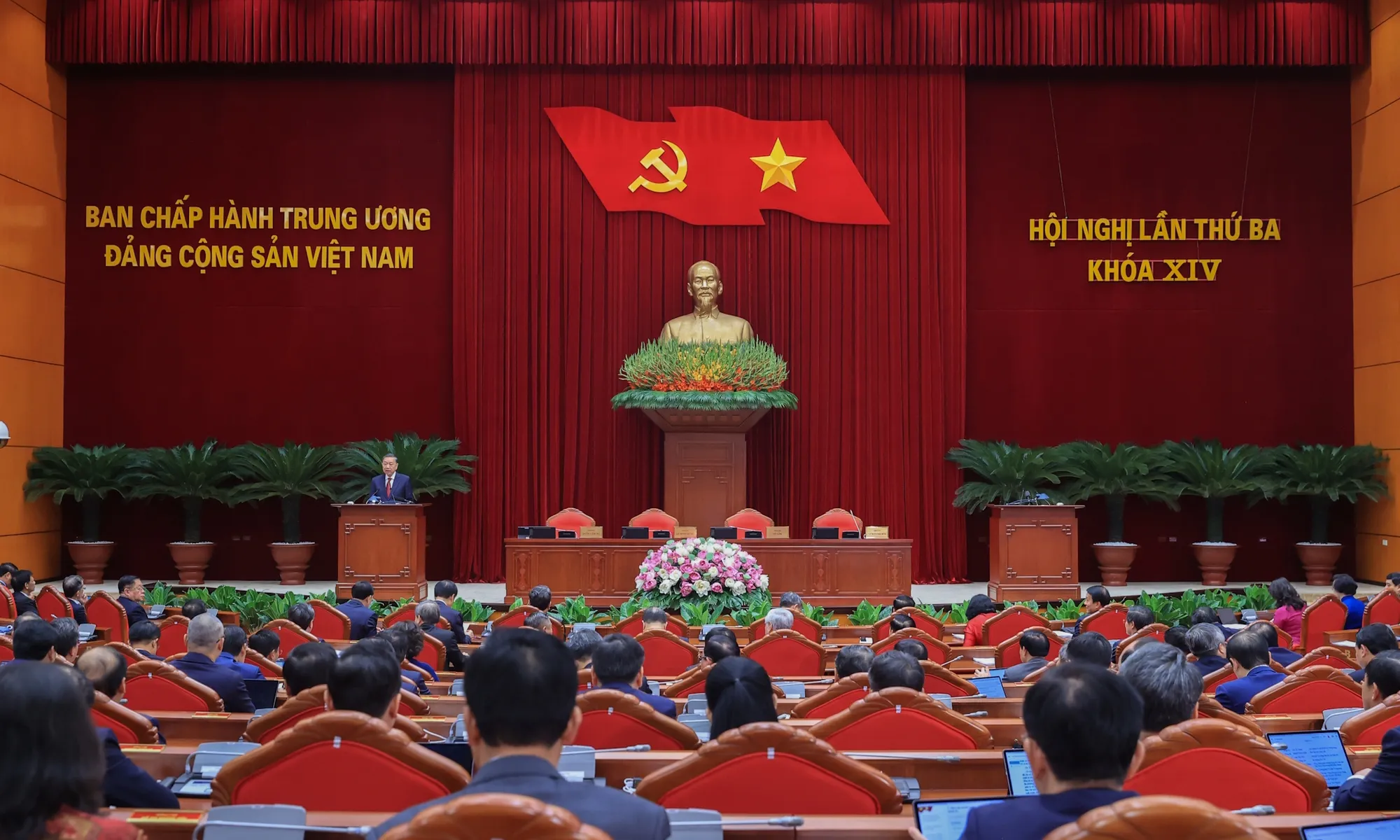 Thông cáo báo chí ngày làm việc thứ năm và bế mạc Hội nghị Trung ương 3 khóa XIV