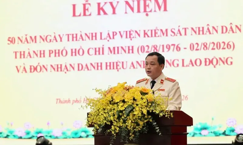 Dấu mốc 50 năm của VKSND TPHCM: Đón nhận danh hiệu Anh hùng Lao động