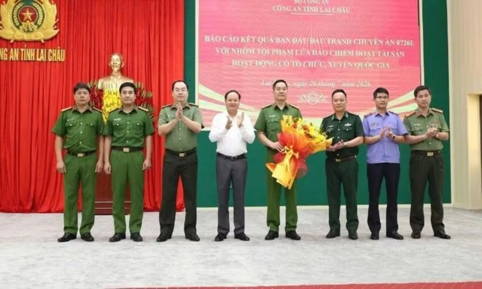Triệt phá đường dây lừa đảo xuyên quốc gia, bắt giữ 40 đối tượng hoạt động ở nước ngoài - Ảnh 3