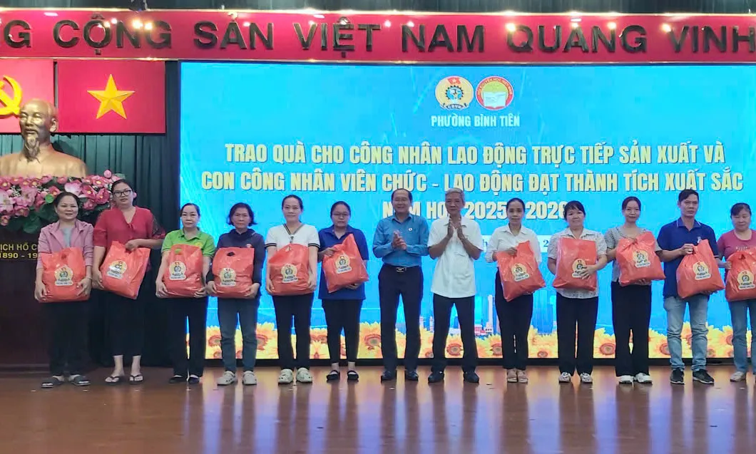 Ôn truyền thống để phấn đấu nhiều hơn trong giai đoạn phát triển mới