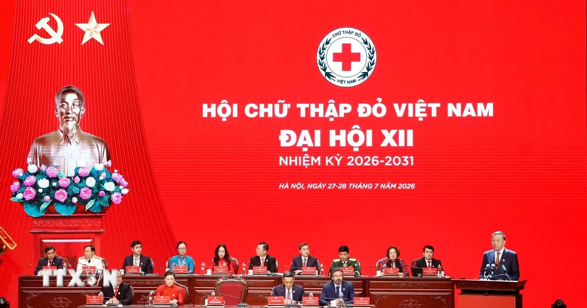 Tổng Bí thư, Chủ tịch nước: Chuyển từ cứu trợ tình thế sang chủ động phòng ngừa - Ảnh 1.