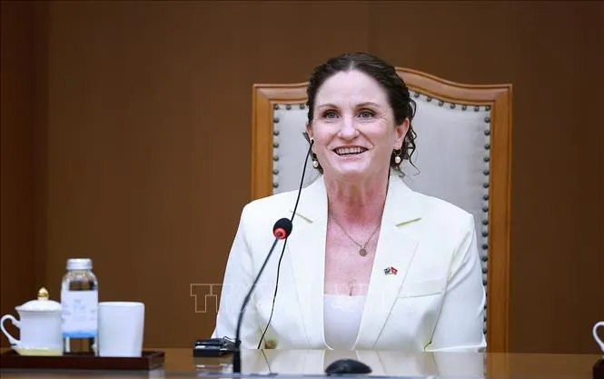 Đại sứ New Zealand Caroline Beresford phát biểu. Ảnh: Dương Giang/TTXVN
