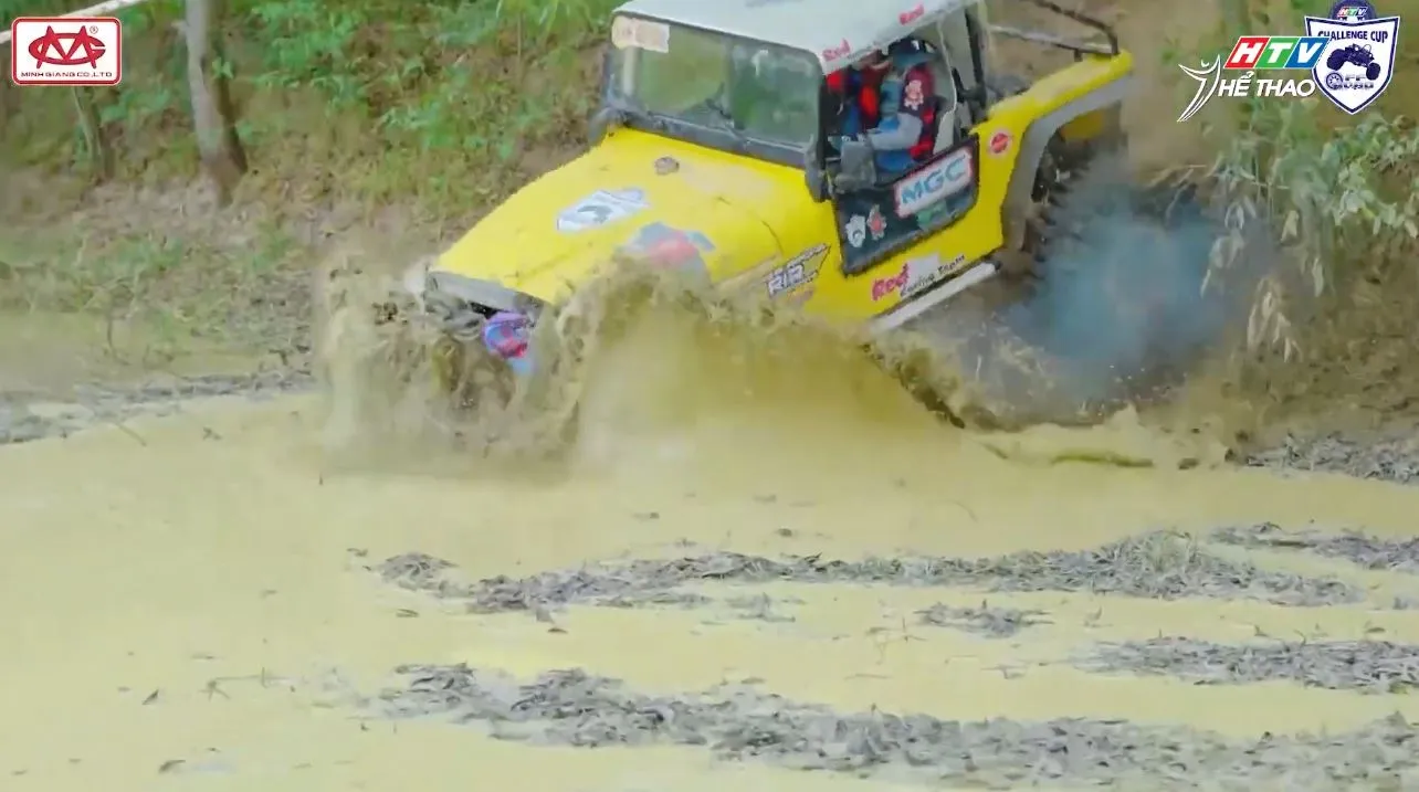 Đội đua Redline 108 sẵn sàng chinh phục Asia Cross Country Rally