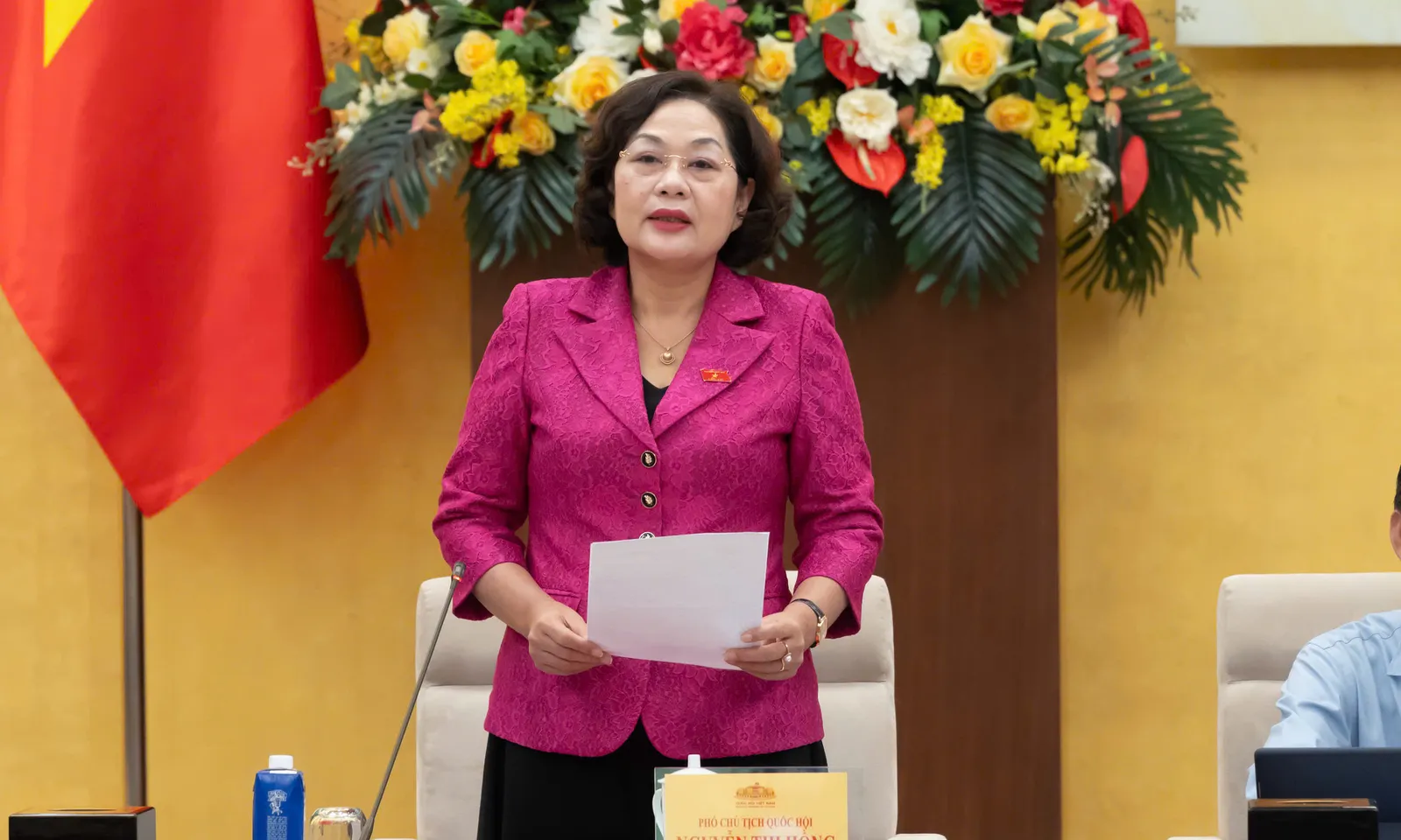 Phó Chủ tịch Quốc hội Nguyễn Thị Hồng dự Phiên họp toàn thể lần thứ 3 của Uỷ ban Kinh tế và Tài chính